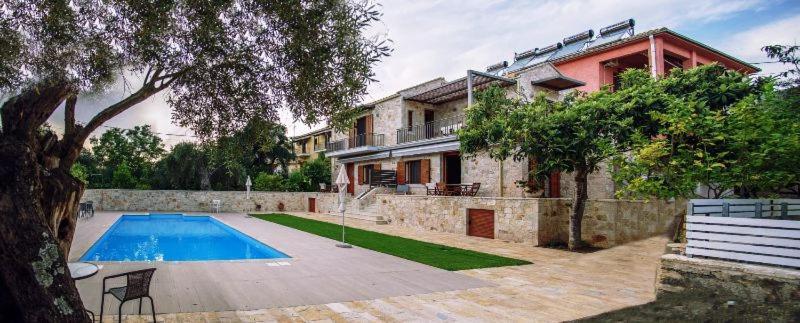 Zefiros Luxury Apartments Sívota Exterior foto